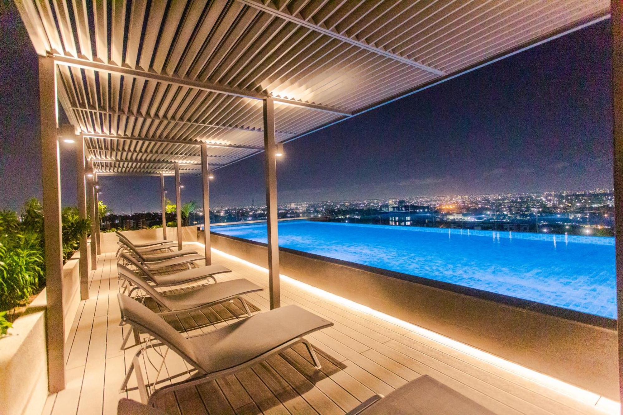Accra Luxury Apartments @ The Lennox Exteriör bild