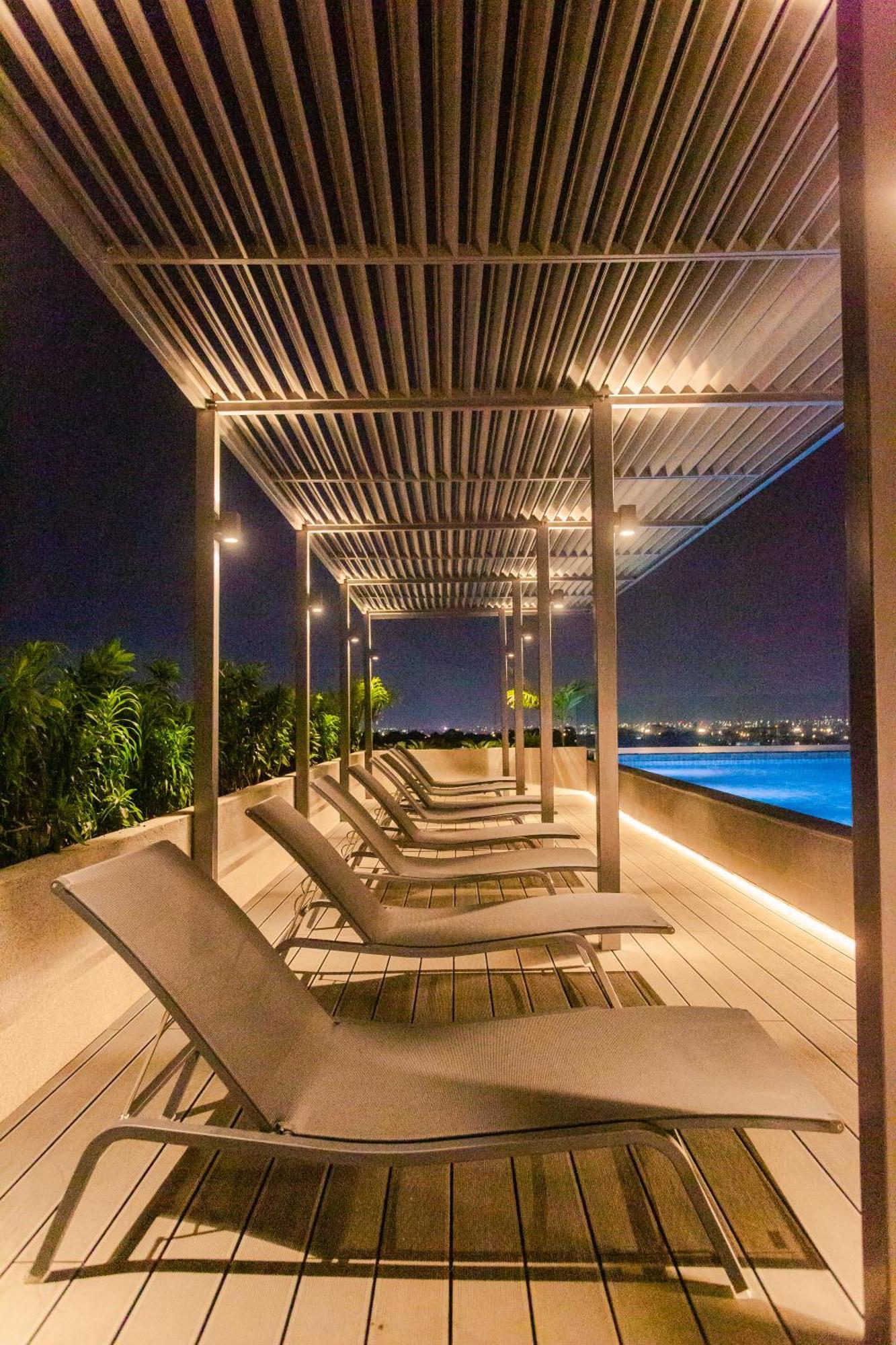 Accra Luxury Apartments @ The Lennox Exteriör bild
